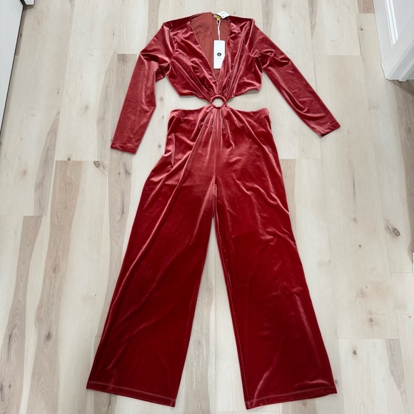 NWT Awaylee X Free People Peekaboo Velvet Jumpsuit Women's 1X Cutout Red Orange - Picture 11 of 16